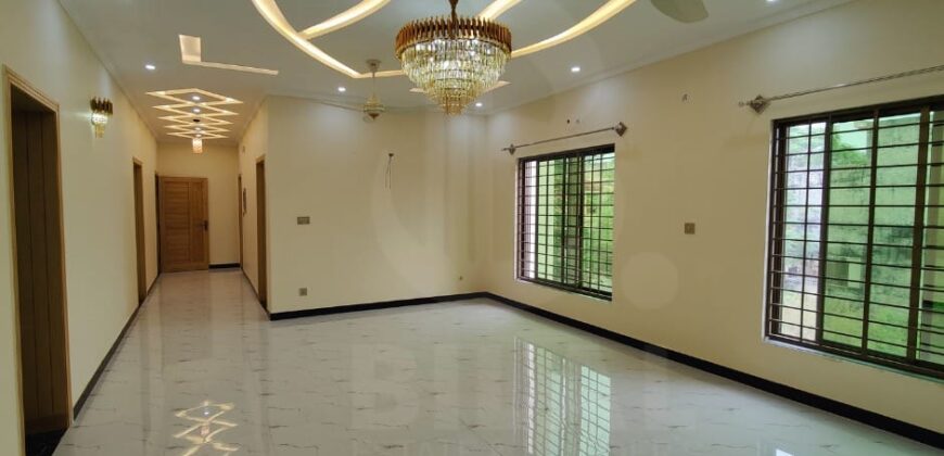 40 * 80 House For Sale in G-15