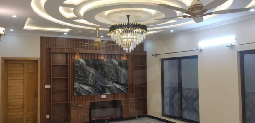 40 * 80 House For Sale in G-15