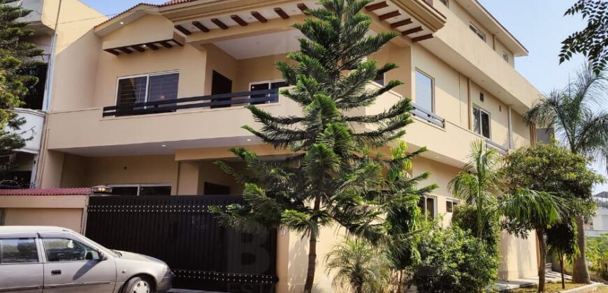 10 Marla House For Sale in G-15