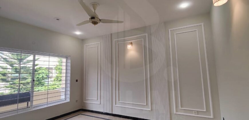 10 Marla House For Sale in G-15