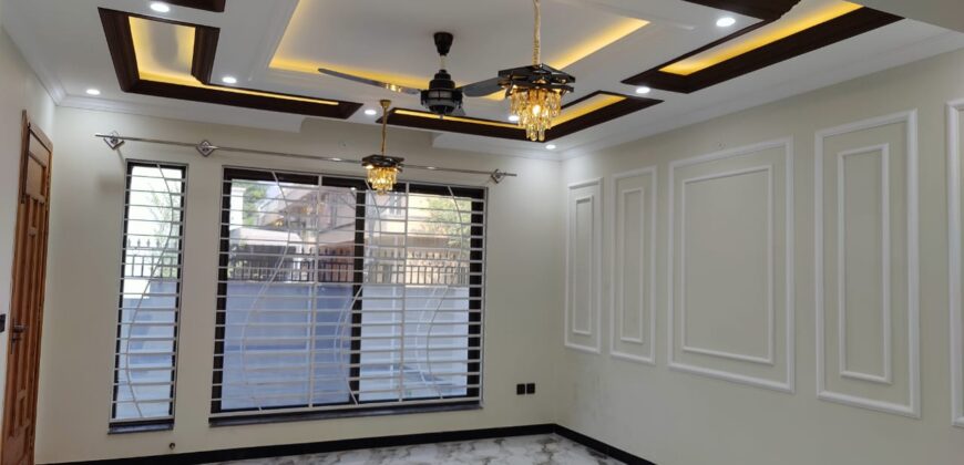 8 Marla House For Sale in G-15