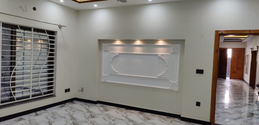 8 Marla House For Sale in G-15