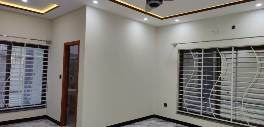 8 Marla House For Sale in G-15