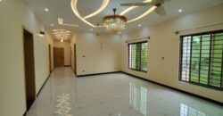 40 * 80 House For Sale in G-15 40 * 80 House For Sale in G-15