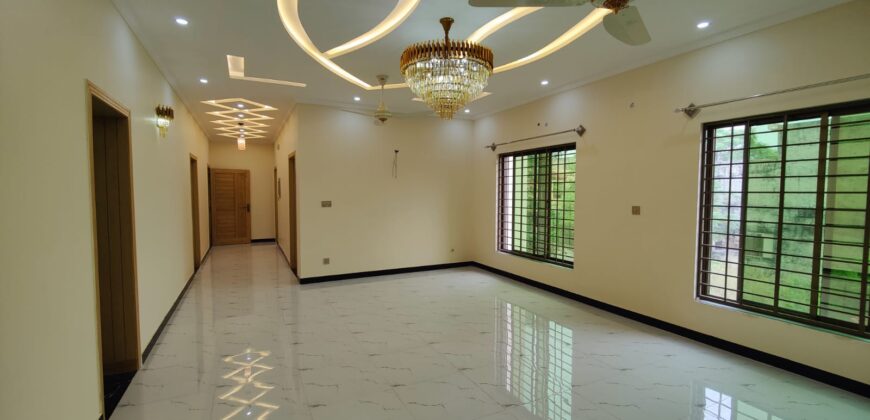 40 * 80 House For Sale in G-15