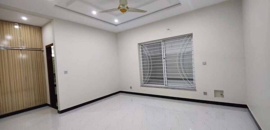 1 Kanal House For Sale in G-15