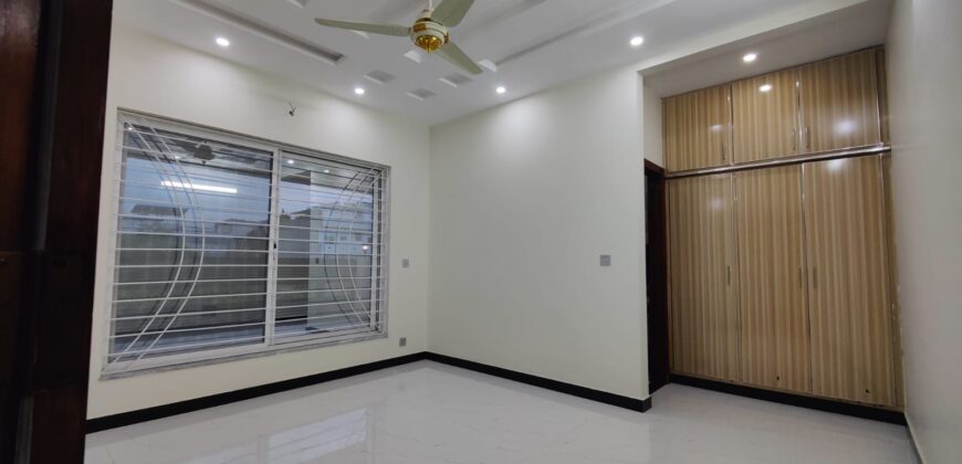 1 Kanal House For Sale in G-15