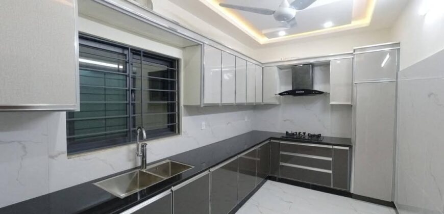 1 Kanal House For Sale in G-15