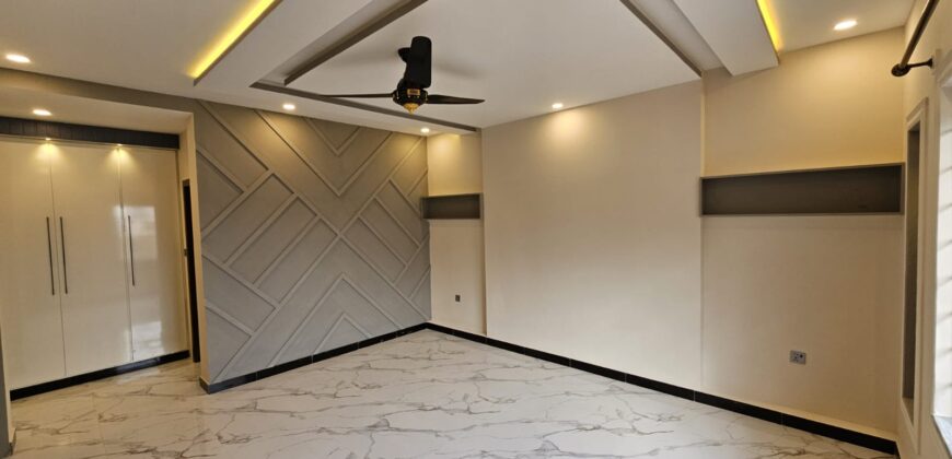 40 * 80 House For Sale in G-15