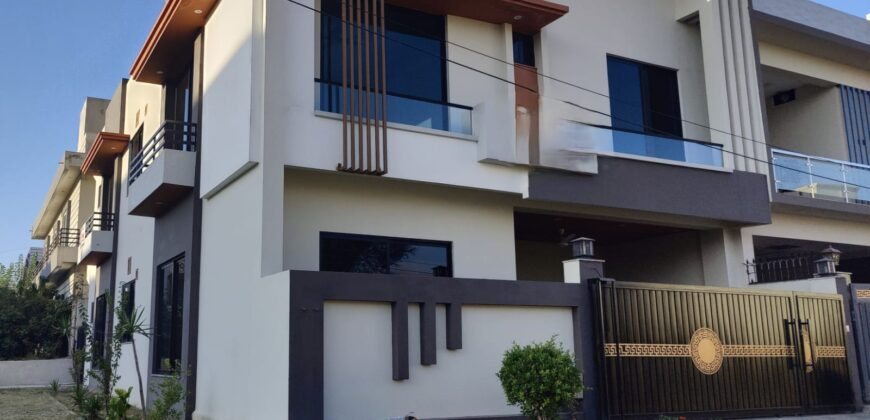 8 Marla House For Sale in G-16