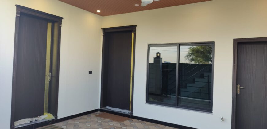 8 Marla House For Sale in G-16