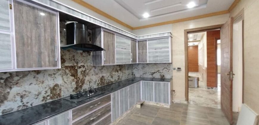 1 Kanal House For Sale in G-15