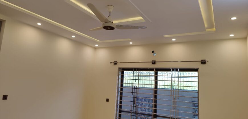 1 Kanal House For Sale in G-16