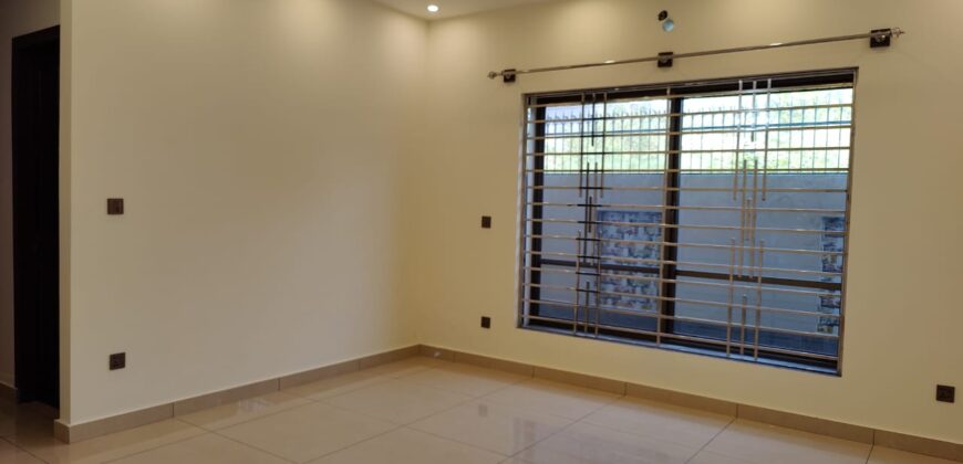 1 Kanal House For Sale in G-16