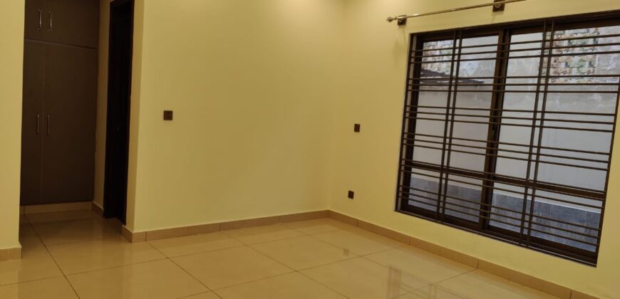 1 Kanal House For Sale in G-16