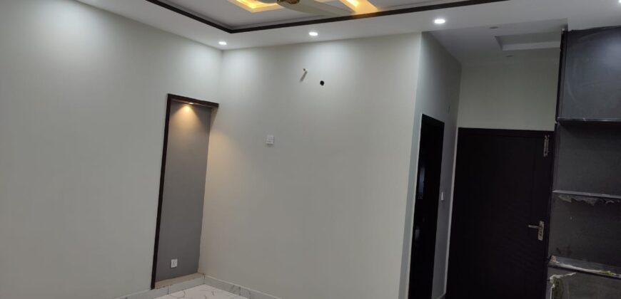 8 Marla House For Sale in G-16