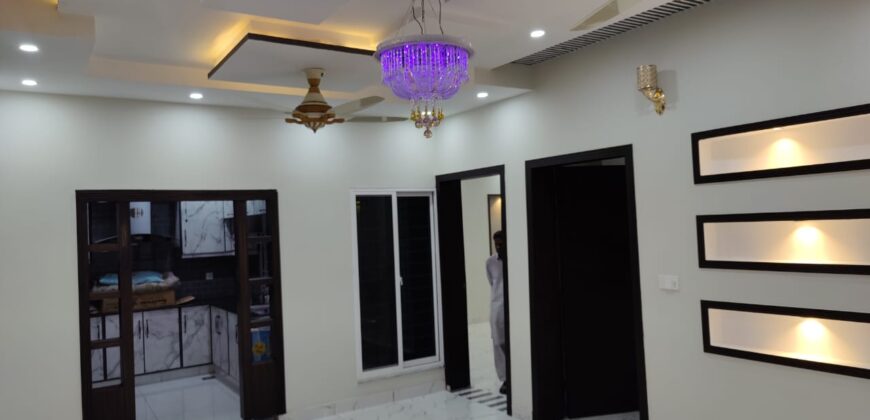 8 Marla House For Sale in G-16