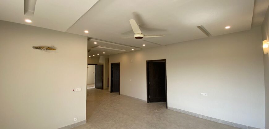 4 Bed (3800 sq.ft) Apartment for Sale in Zarkon Heights G-15 Islamabad