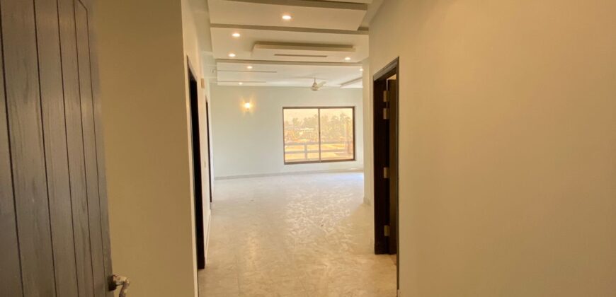 4 Bed (3800 sq.ft) Apartment for Sale in Zarkon Heights G-15 Islamabad